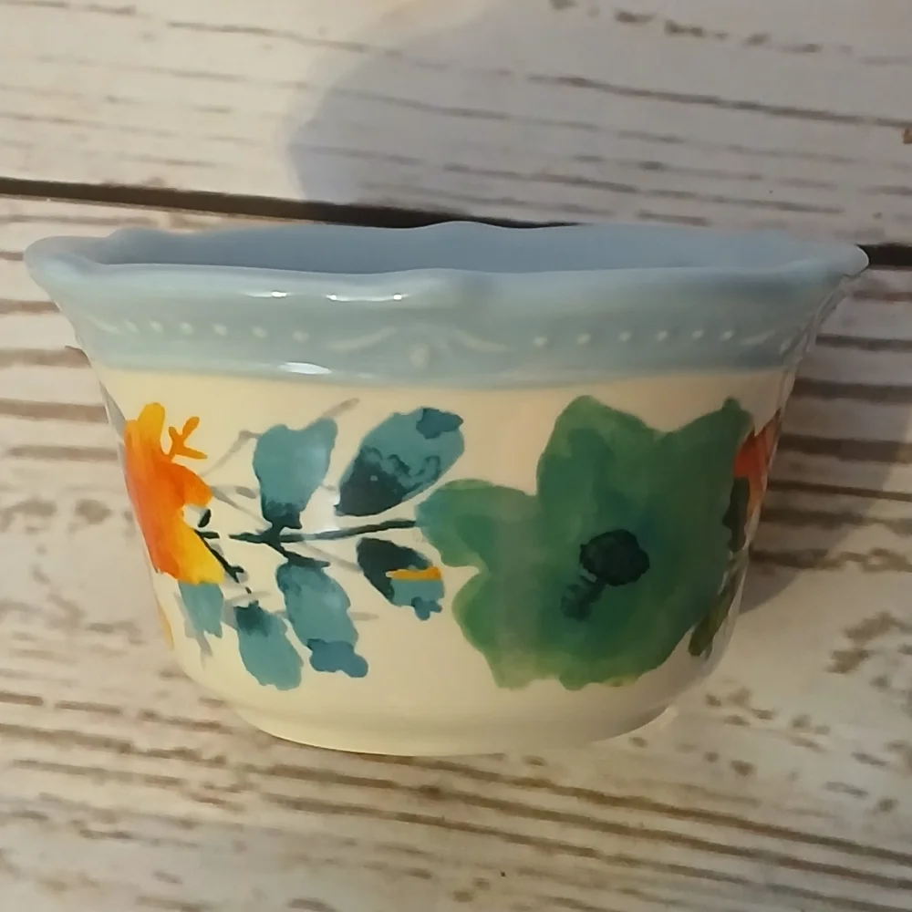 The Pioneer Woman Stoneware Ramekin From The Flea Market Set